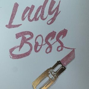 Meet your Posher, Rhonica